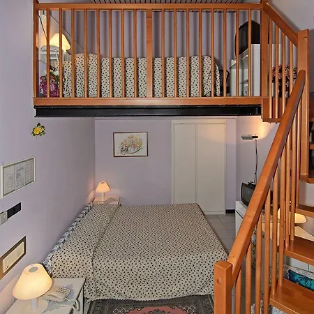 Rex Hotel