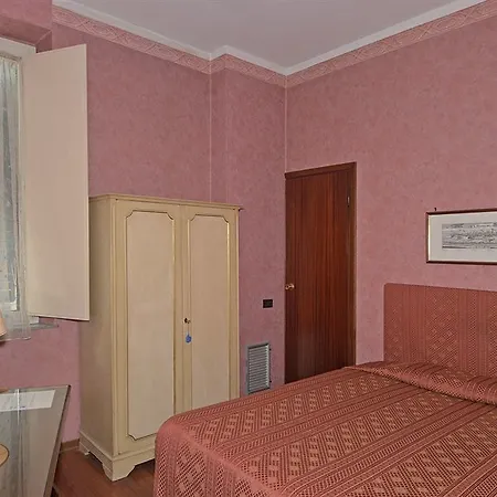 Отель Rex 3*